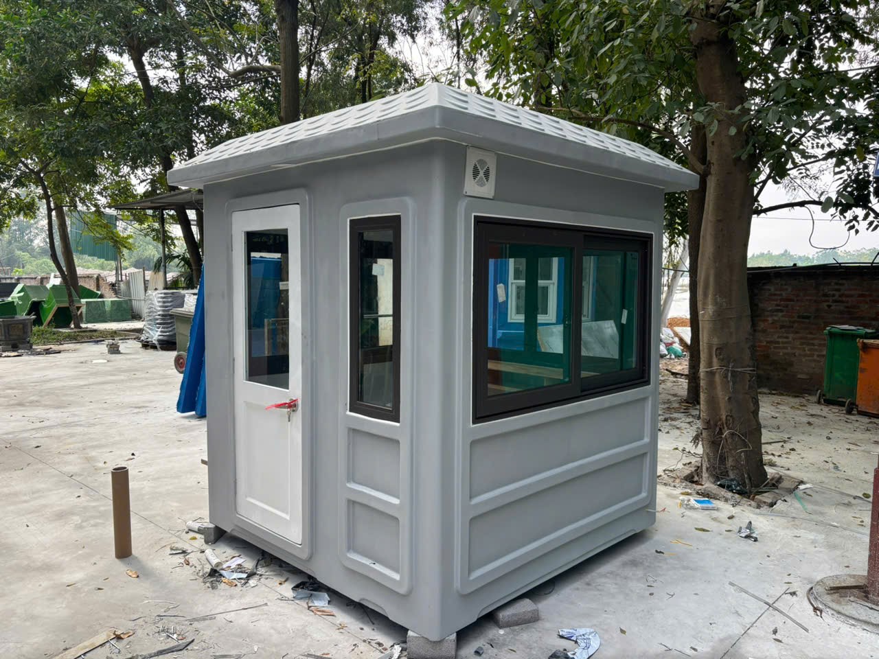 Cabin bảo vệ
